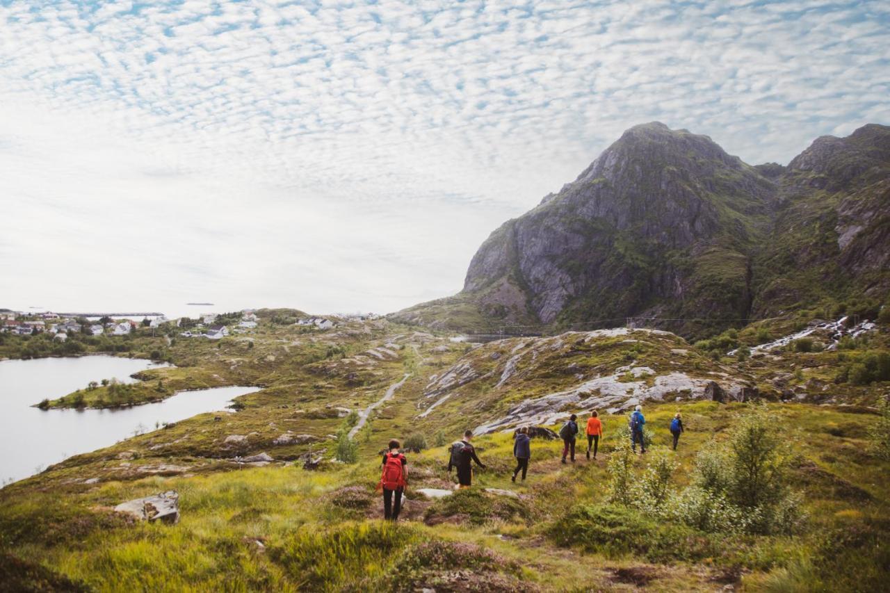 Lofoten Planet Basecamp Villa เซอร์วอเกน ภายนอก รูปภาพ