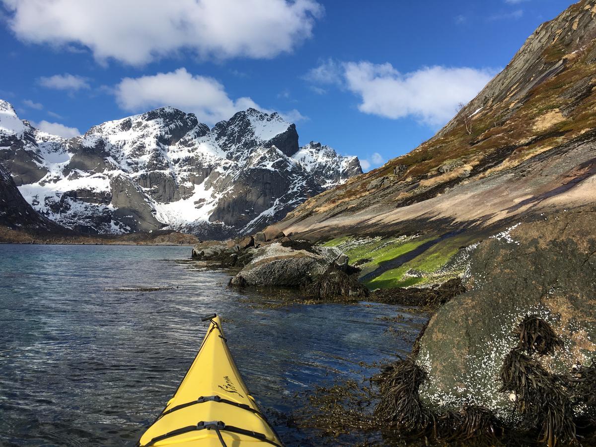 Lofoten Planet Basecamp Villa เซอร์วอเกน ภายนอก รูปภาพ