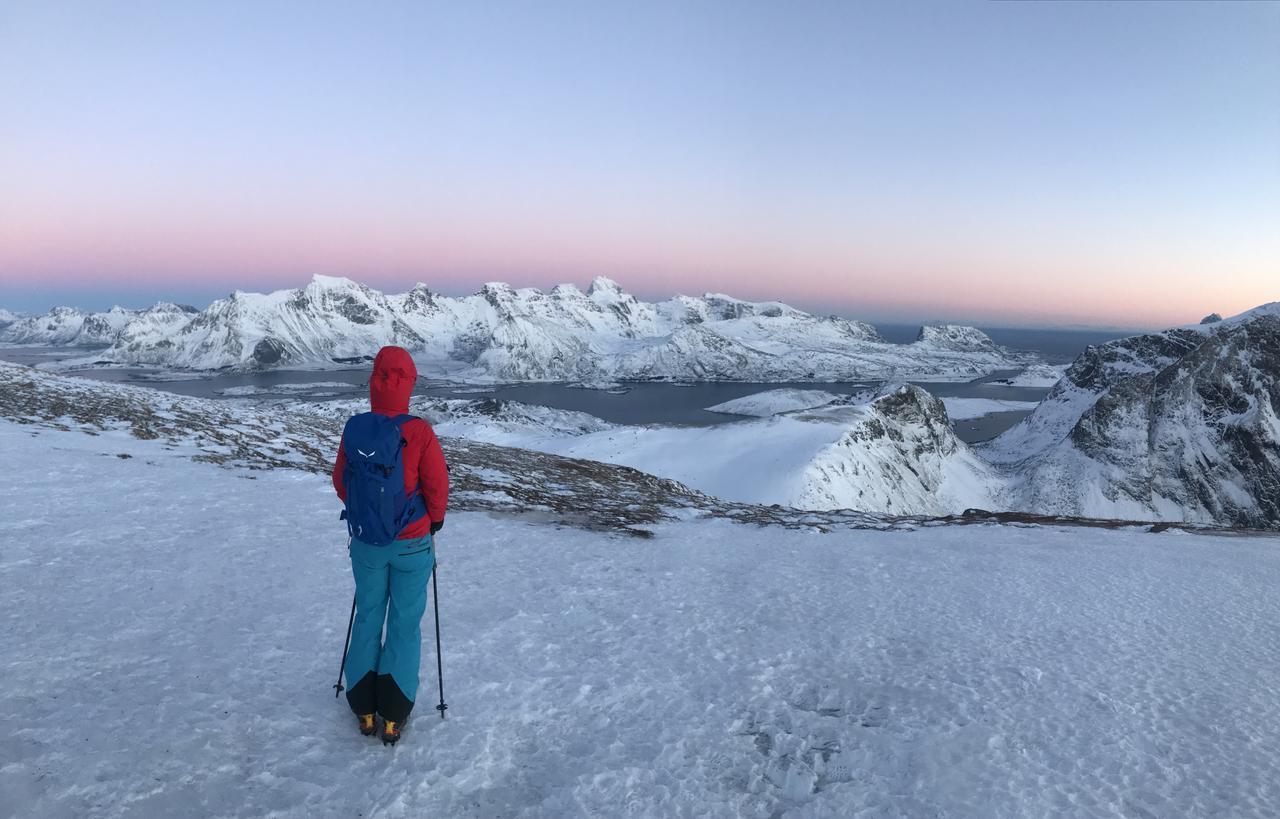 Lofoten Planet Basecamp Villa เซอร์วอเกน ภายนอก รูปภาพ