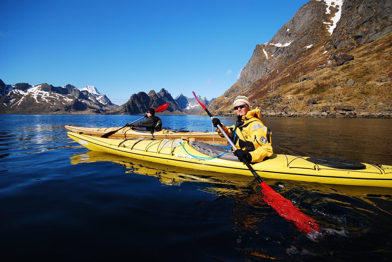 Lofoten Planet Basecamp Villa เซอร์วอเกน ภายนอก รูปภาพ